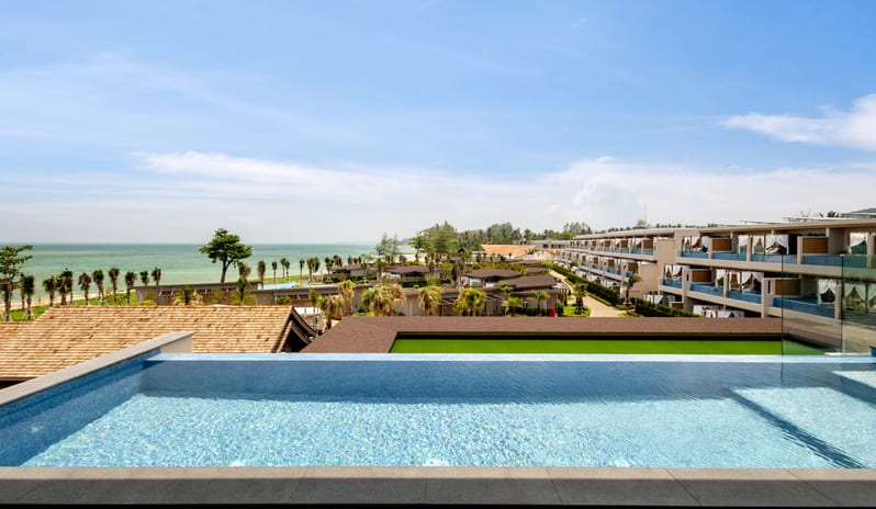 Seaview Penthouse Family Pool Suite Pool View